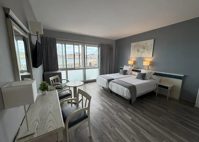 Apartamentos Colon Playa